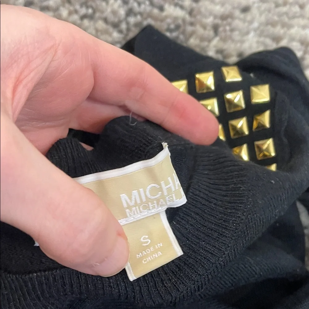Cashmere Michael Kors Black Top with Gold Studs